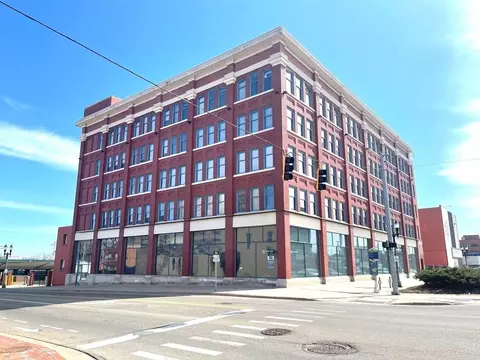 401 S Washington Sq, Lansing, MI 48933 photo 3