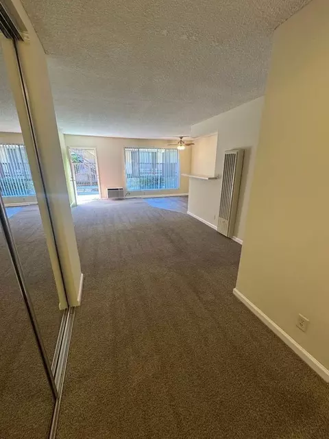 18530 Prairie St, Los Angeles, CA 91324