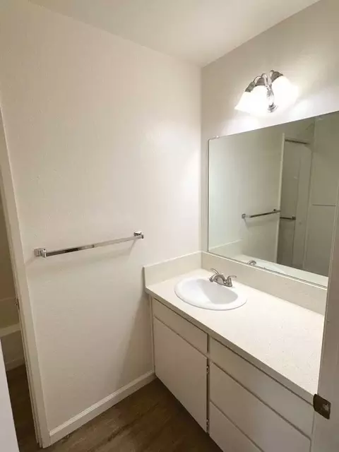 13 Cameo Dr, Chico, CA 95973