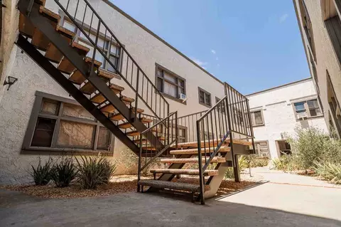 237 E 9th St, Long Beach, CA 90813