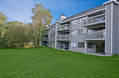 6719 106th Ave NE, Kirkland, WA 98033