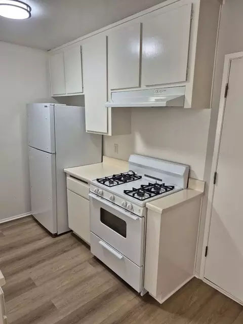 1130 W San Bernardino Rd, Covina, CA 91722