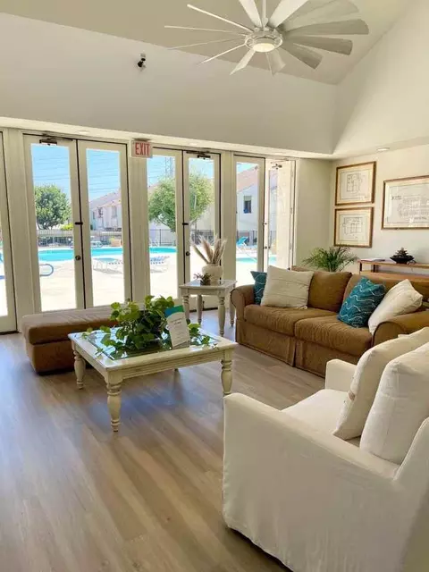1207 S El Camino Real, Oceanside, CA 92054 photo 2