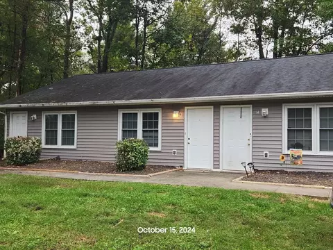 64 Patricia Dr, Lynchburg, VA 24501