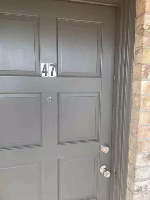 3319 Avenue H, Nederland, TX 77627