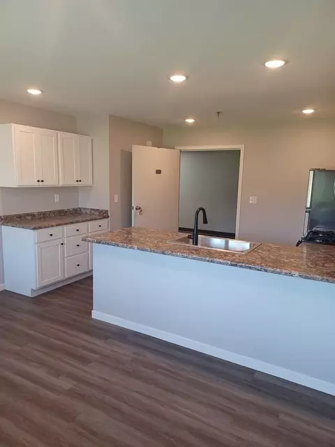 505 W Fourth St, Milford, IN 46542