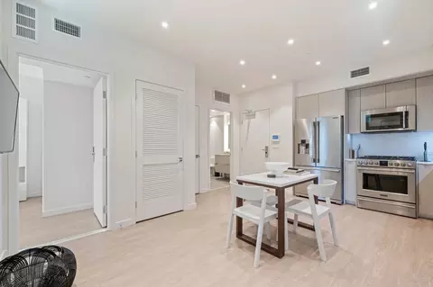 5843 W 88th St, Los Angeles, CA 90045