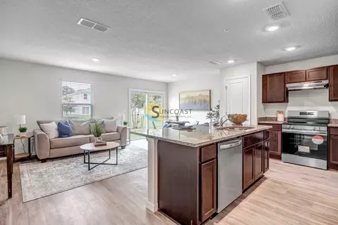6462 Sweetbay Ln, Jacksonville, FL 32244