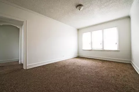 1042 N Leamington Ave, Chicago, IL 60651 photo 5