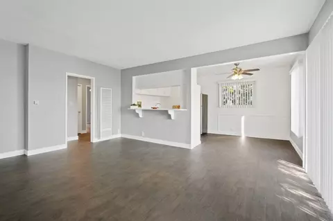 3244 Overland Ave, Los Angeles, CA 90034
