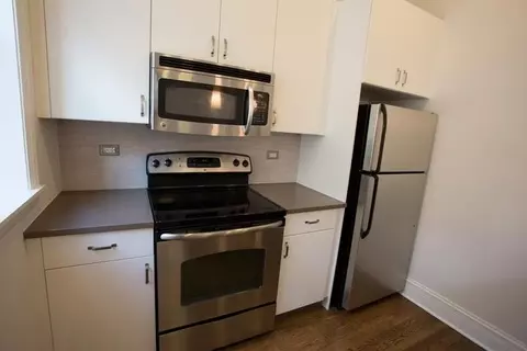 4850 S Drexel Blvd, Chicago, IL 60615 photo 2
