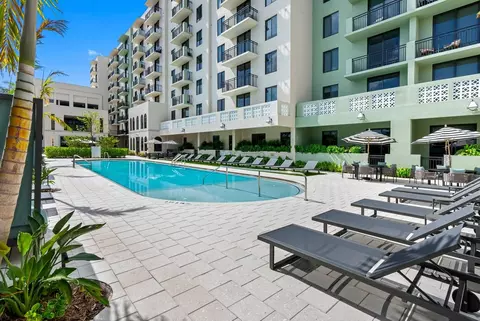 2555 NE 179th St, Miami, FL 33162 photo 36