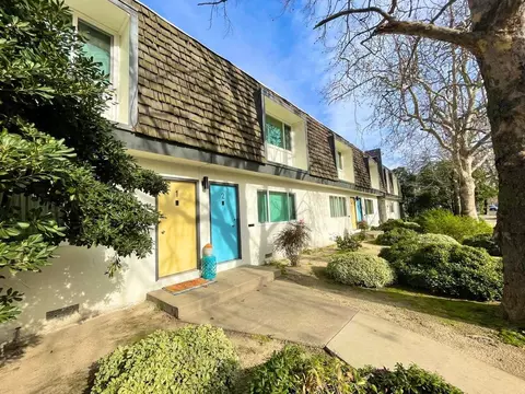 3811 H St, Sacramento, CA 95816