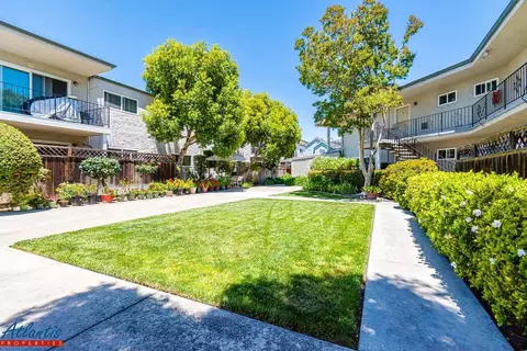 642 Blythe Ct, Sunnyvale, CA 94085 photo 11