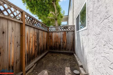 642 Blythe Ct, Sunnyvale, CA 94085 photo 5