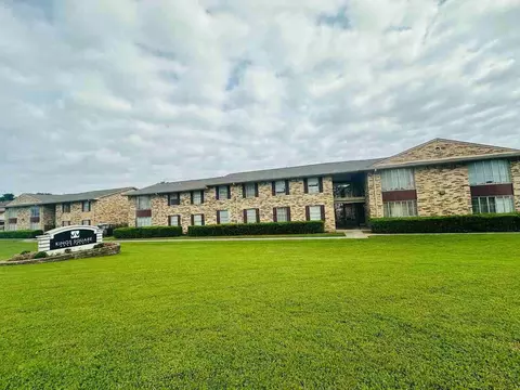 2625 E Illinois Ave, Dallas, TX 75216