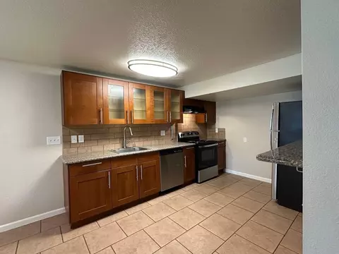 5909 Country Ln, Citrus Heights, CA 95621