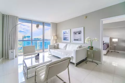 485 Brickell Ave, Miami, FL 33131