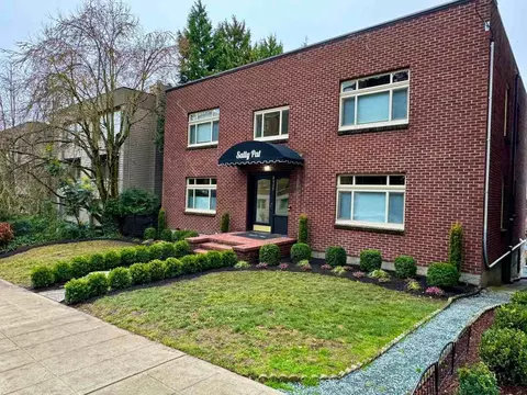 2837 Franklin Ave E, Seattle, WA 98102