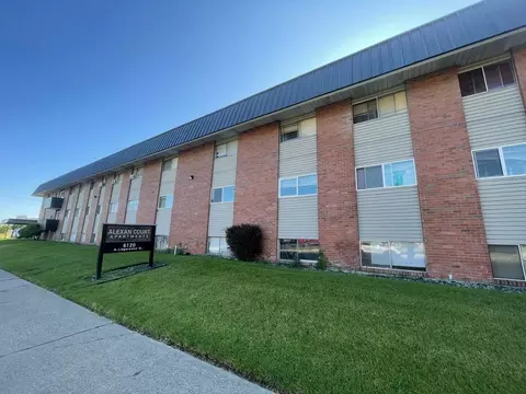 6120 N Lidgerwood St, Spokane, WA 99208