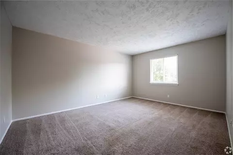 8444 Rothbury Dr, Indianapolis, IN 46260 photo 8