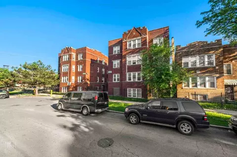 4815 W Cortez St, Chicago, IL 60651 photo 2