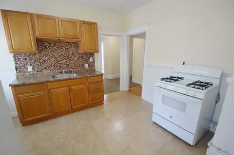 15 Winter St, Fitchburg, MA 01420