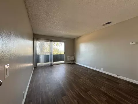 250 S Rose St, Escondido, CA 92027