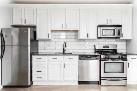 3264 N Clark St, Chicago, IL 60657 photo 3
