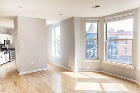 3264 N Clark St, Chicago, IL 60657 photo 4