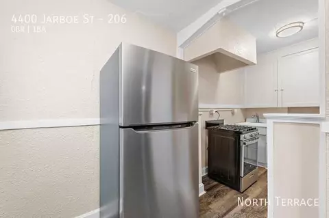 4400 Jarboe St, Kansas City, MO 64111