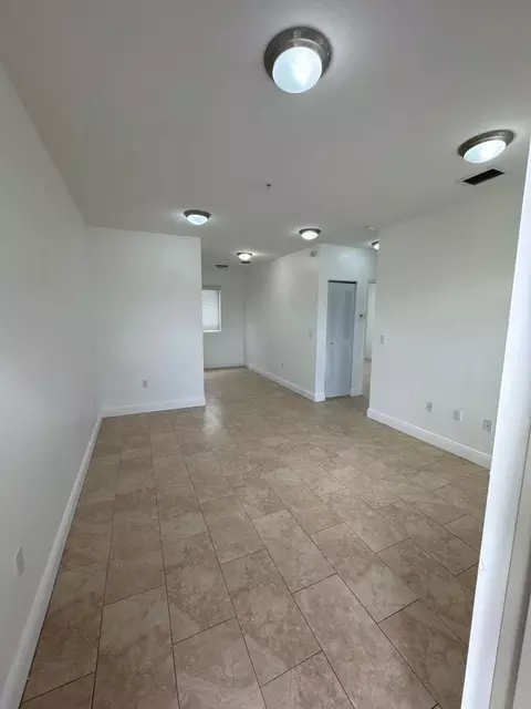8250 W 21st Ln, Hialeah, FL 33016