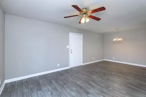 621 Tiny Town Rd, Clarksville, TN 37042 photo 2