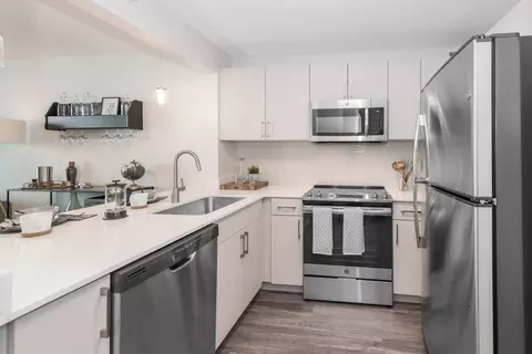 175 N Harbor Dr, Chicago, IL 60601 photo 2