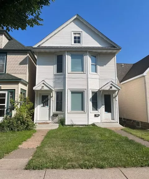 2214 W 3rd St, Duluth, MN 55806