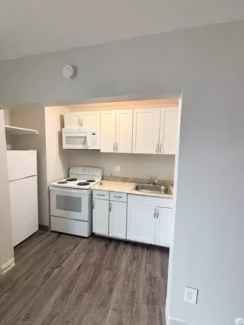 3209 E Fountain Blvd, Colorado Springs, CO 80910