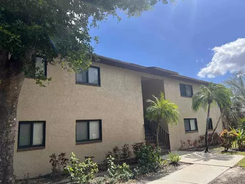 7961 Gladiolus Dr, Fort Myers, FL 33908