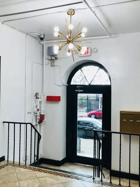 1616 N Normandie Ave, Los Angeles, CA 90027