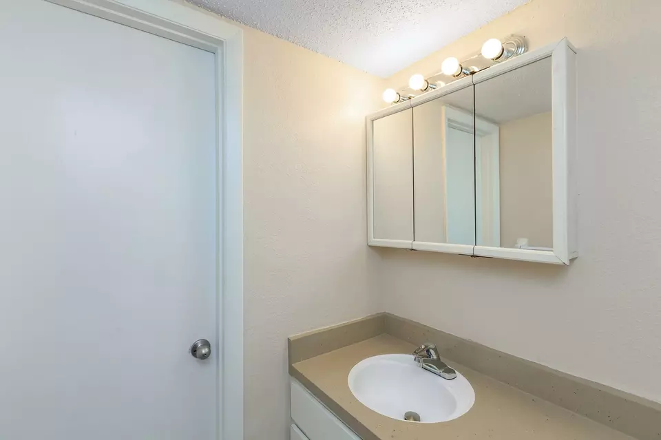  6522 54th Ave N, Saint Petersburg, FL 33709 photo 11