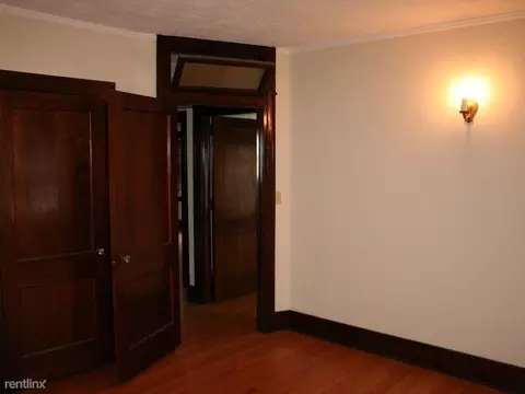 950 N Main St, Rockford, IL 61103 photo 5