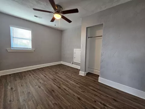 3235 Flanders Ave, Norfolk, VA 23509 photo 6