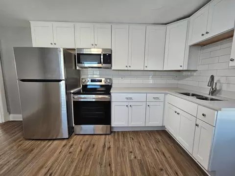 3235 Flanders Ave, Norfolk, VA 23509 photo 3