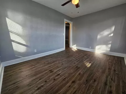 3235 Flanders Ave, Norfolk, VA 23509 photo 2
