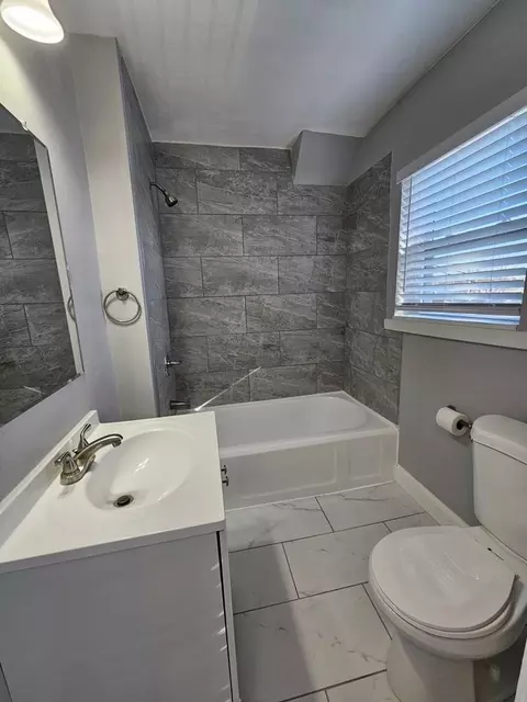 3235 Flanders Ave, Norfolk, VA 23509 photo 8
