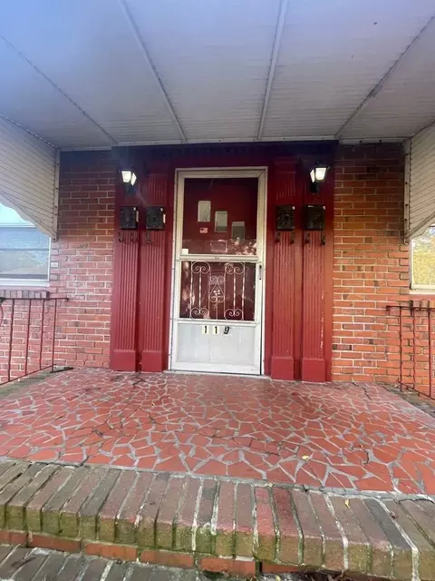 119 Tyler Cres W, Portsmouth, VA 23707