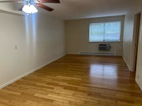 1030 Meriden Rd, Waterbury, CT 06705