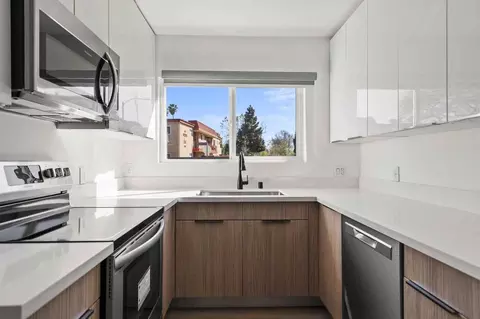 8777 Cadillac Ave, Los Angeles, CA 90034