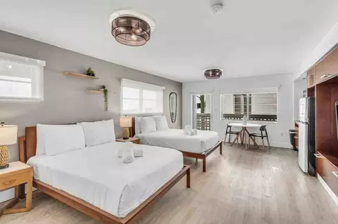 1036 Ocean Dr, Miami Beach, FL 33139