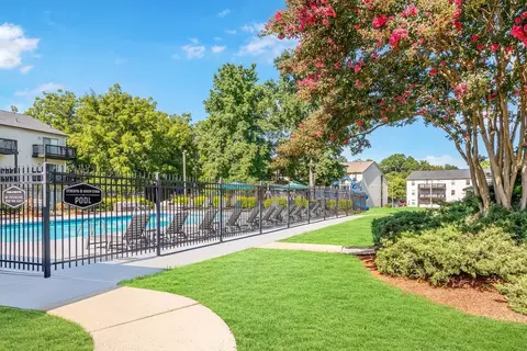 4400 John Penn Cir, Charlotte, NC 28215 photo 11