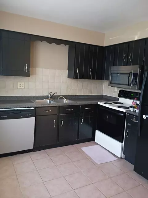 4832 Charles Rd, Mechanicsburg, PA 17050